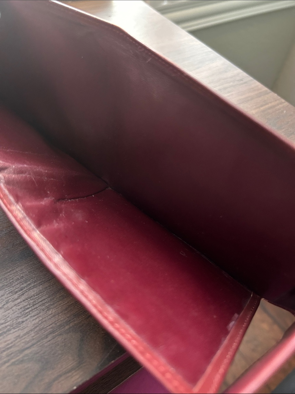 Cartier Men’s Leather Trifold Wallet - Picture 9 of 9